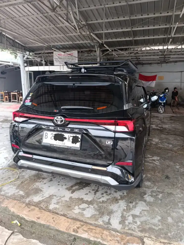Veloz Q Hitam 2023 Km Rendah Mulus Record