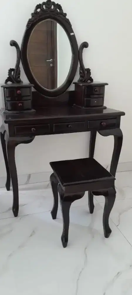 Dijual Meja Rias Kayu Jati Asli