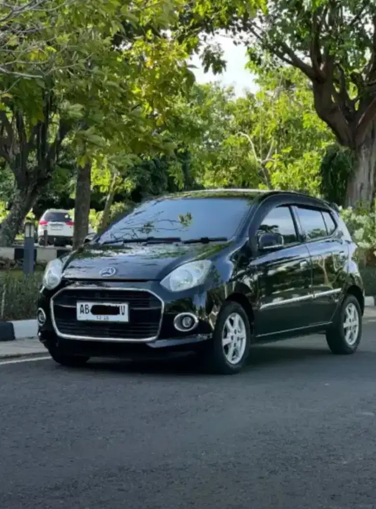 daihatsu Ayla 2015 tipe X 1000CC  A/T HITAM