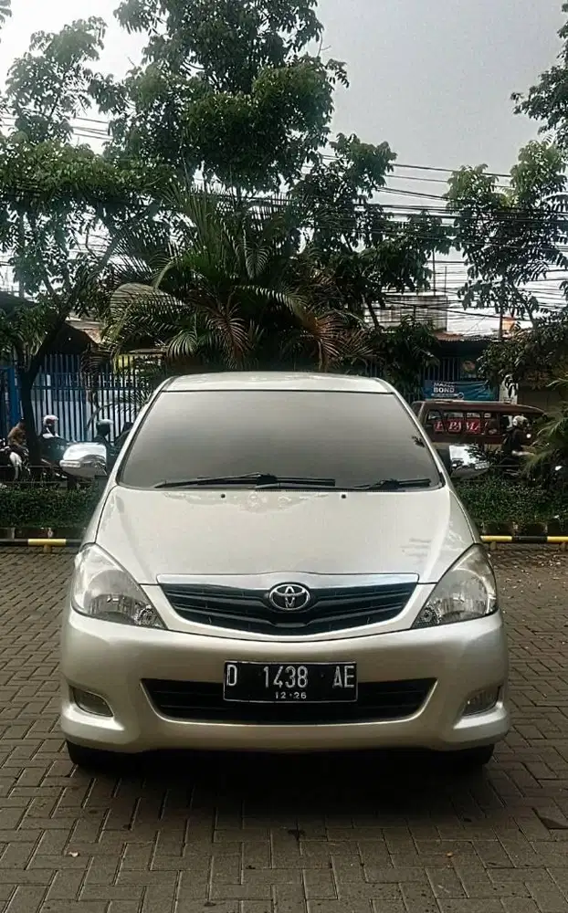 Jual Innova G Luxury matic 2011