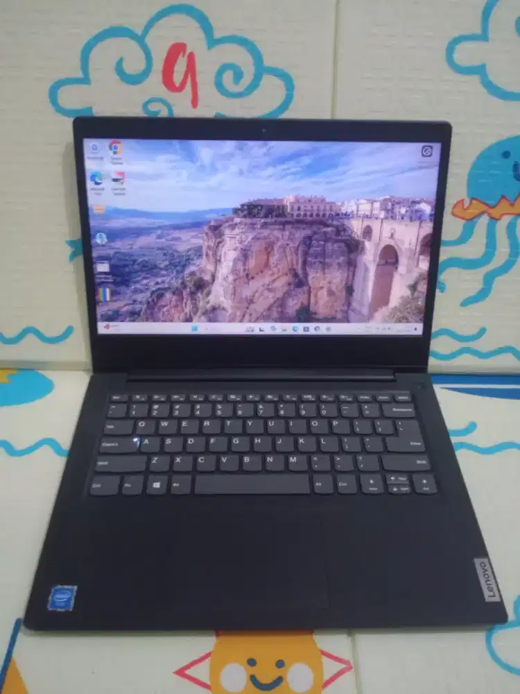 Laptop Murah seri Beslees Lenovo IP 3 celeron n4020 ram 4/SSD 512gb
