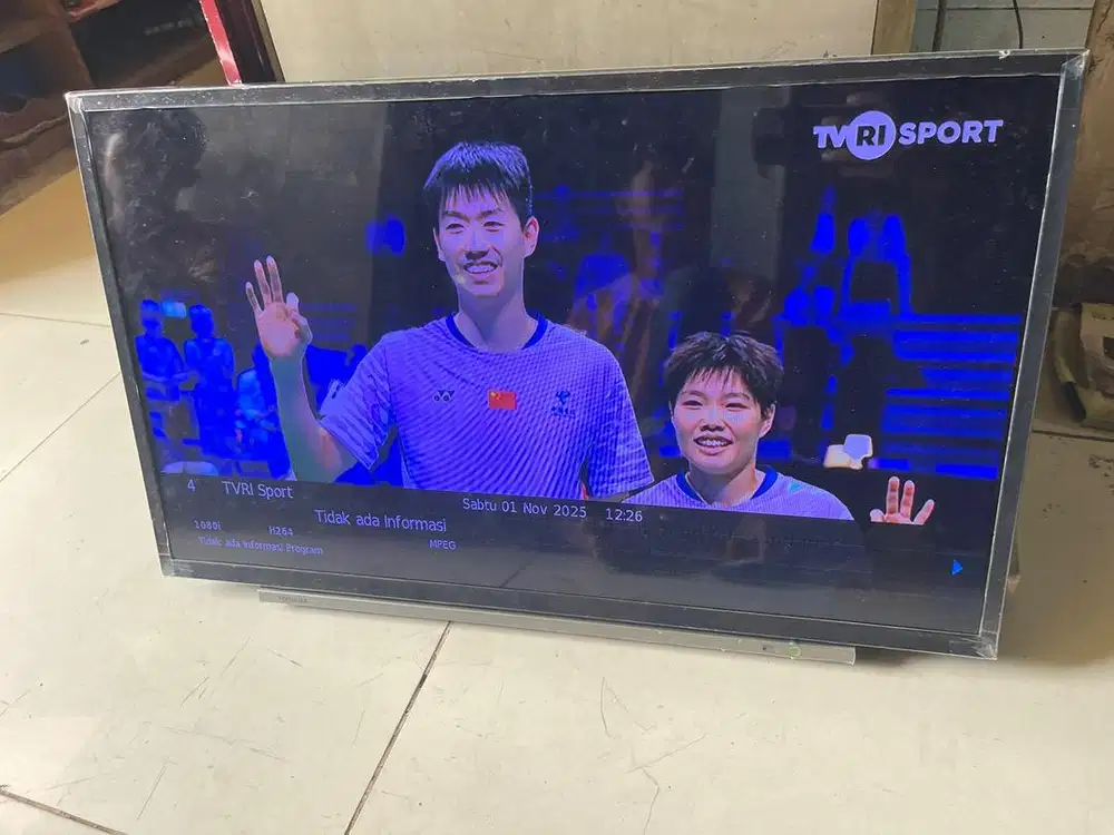 Tv led 32in merk toshiba digital normal