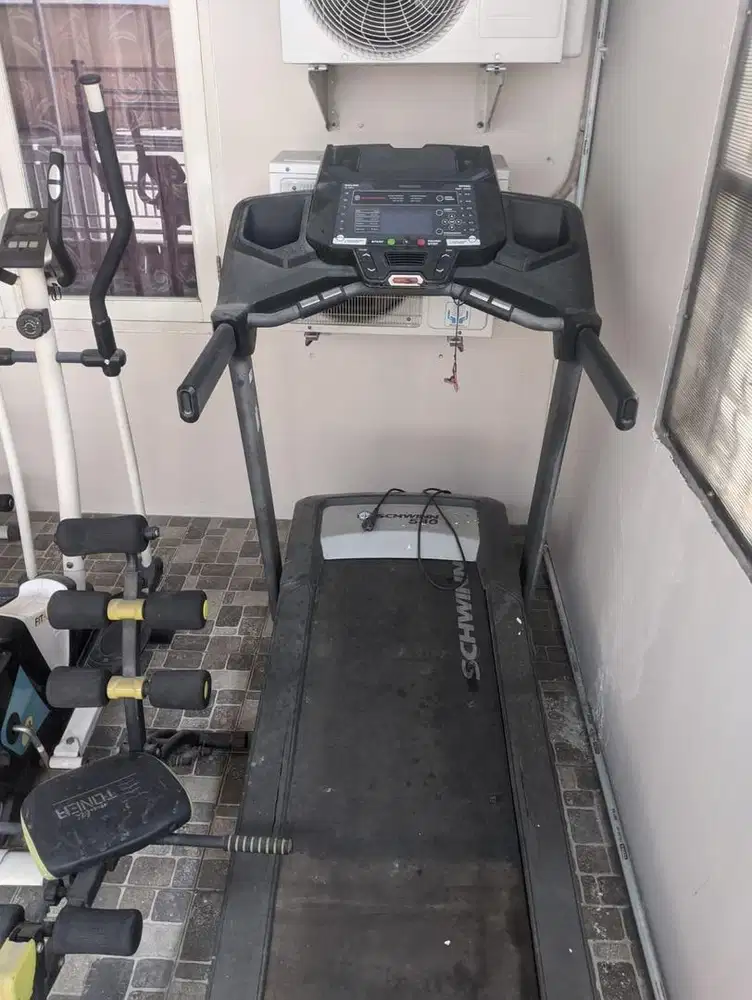 TREADMILL SCHWINN