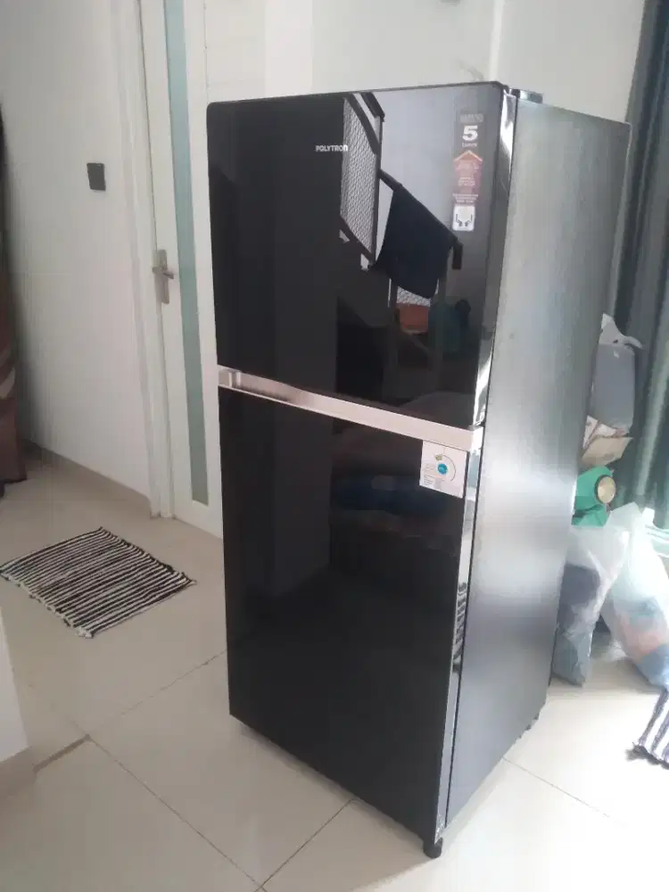 Kulkas 2pintu polytron