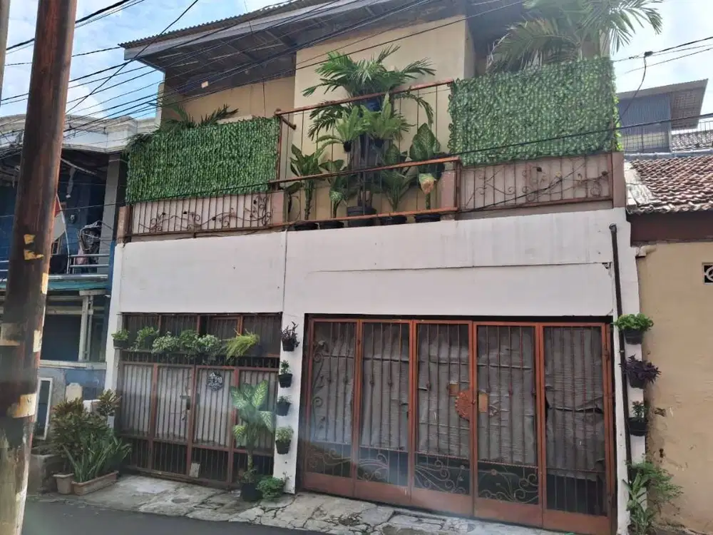 DIJUAL RUMAH 78 meter persegi, lokasi strategis