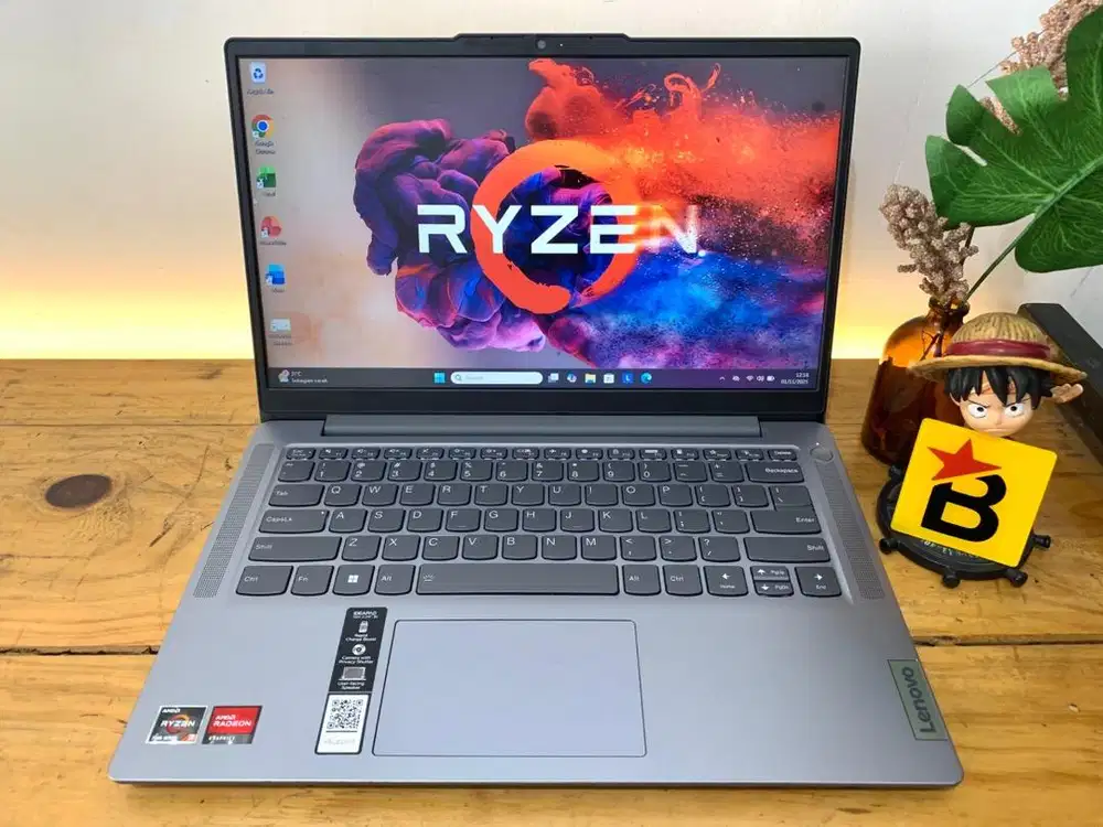 Laptop Like New Lenovo Ideapad Slim 3 14AMN8 Ryzen 3 7320U Garansi On