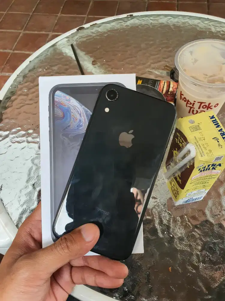 iphone xr 64gb inter fullset