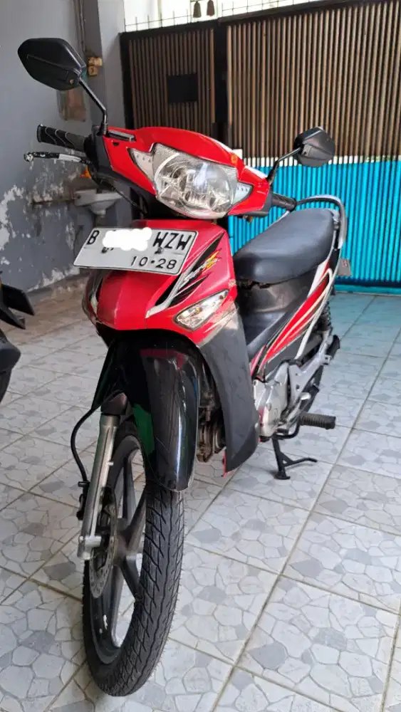 Honda Supra X 125 tahun 2005 Putih Merah