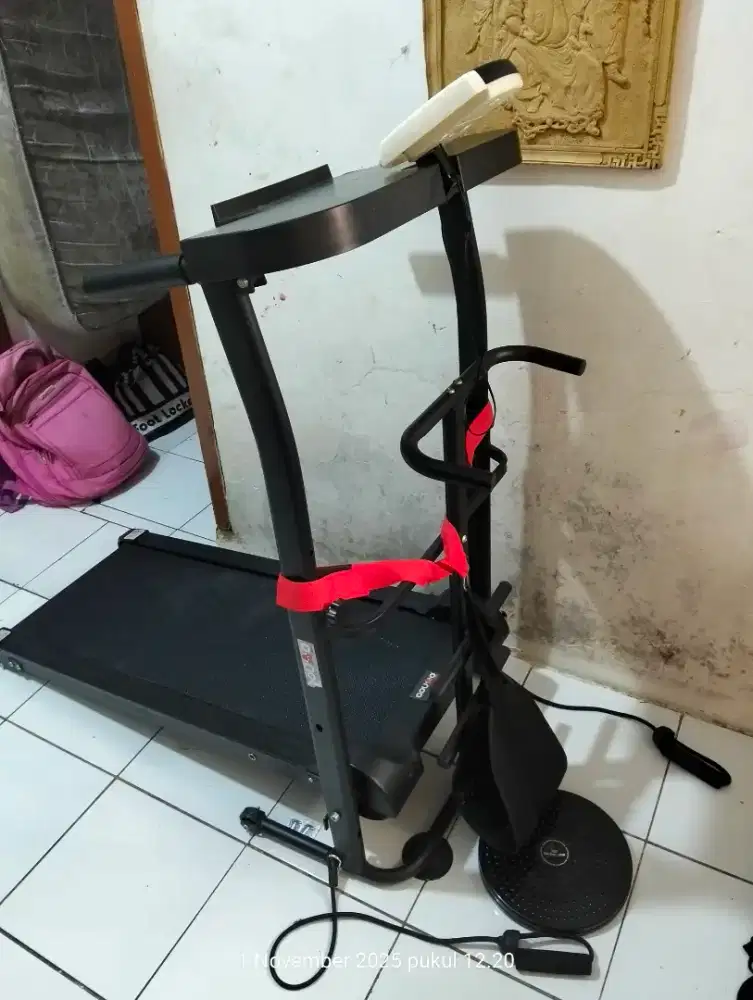 Treadmill manual 4 fungsi alat bantu lari