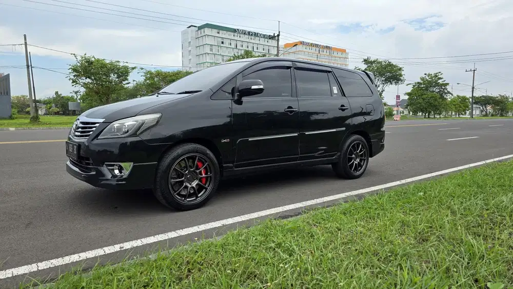 Toyota Kijang Innova 2011 Diesel
