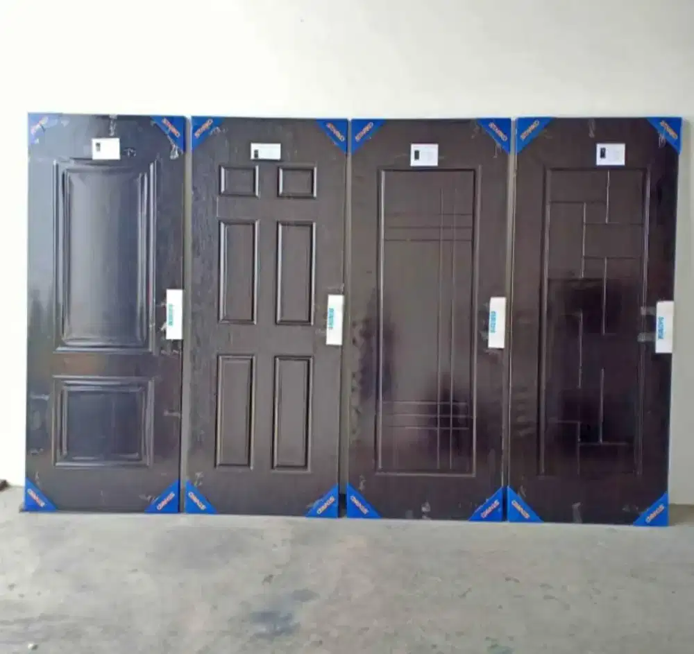 Pintu  berbahan baja