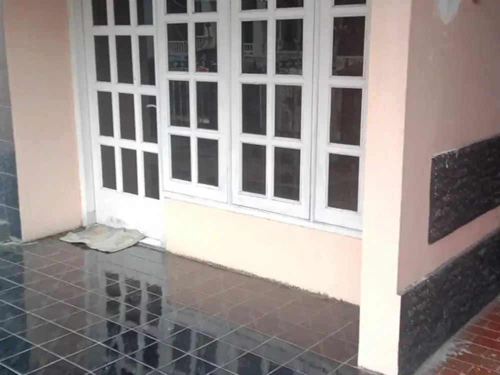 DIJUAL RUMAH DI SEMOLOWARU ELOK SURABAYA