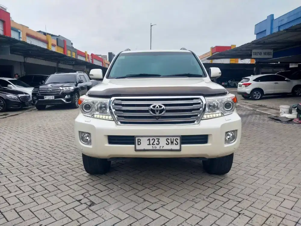 Toyota LC200 Diesel ATPM 4.5 NIK 2012 Putih LC 200