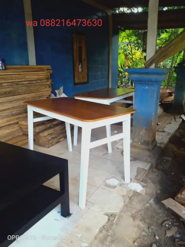 Meja warung makan cafe