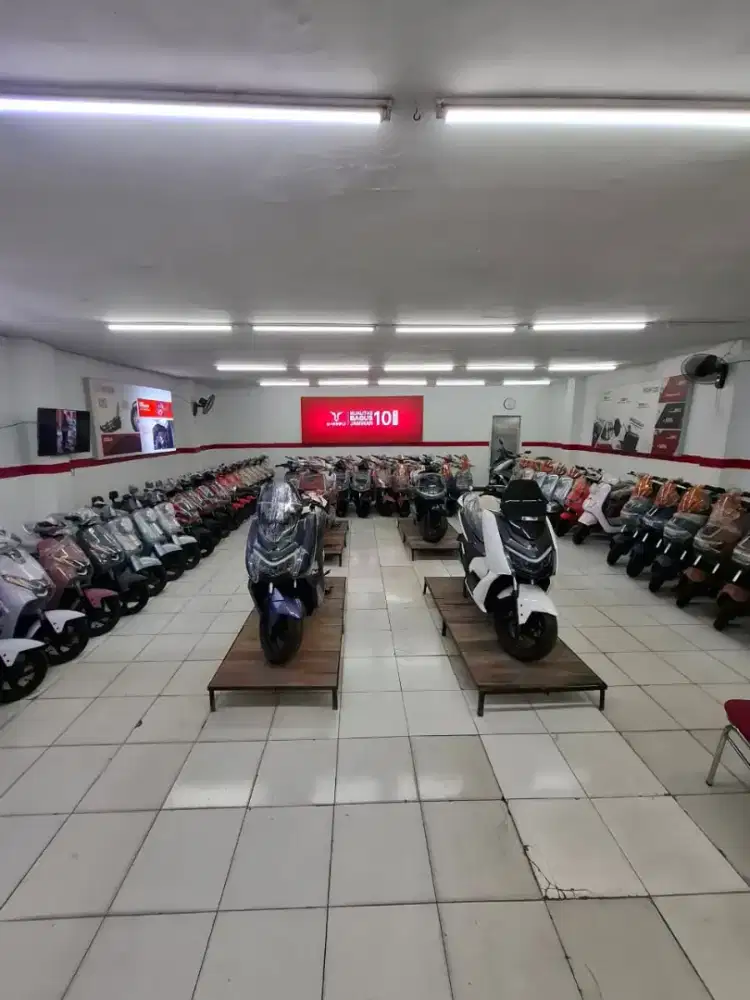 SELIS MOLIS UWINFLY TERBARU