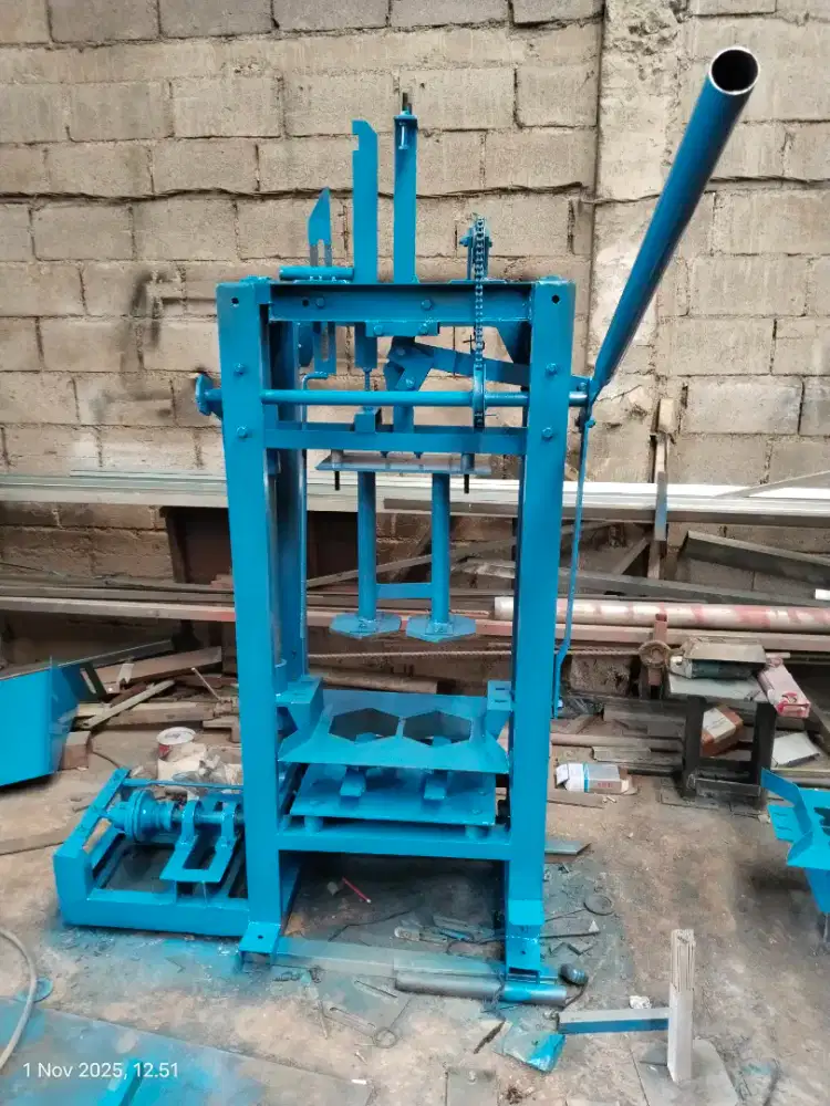 Mesin pres paving batako getar