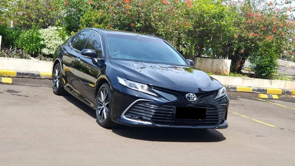 Toyota Camry 2.5 V 2023