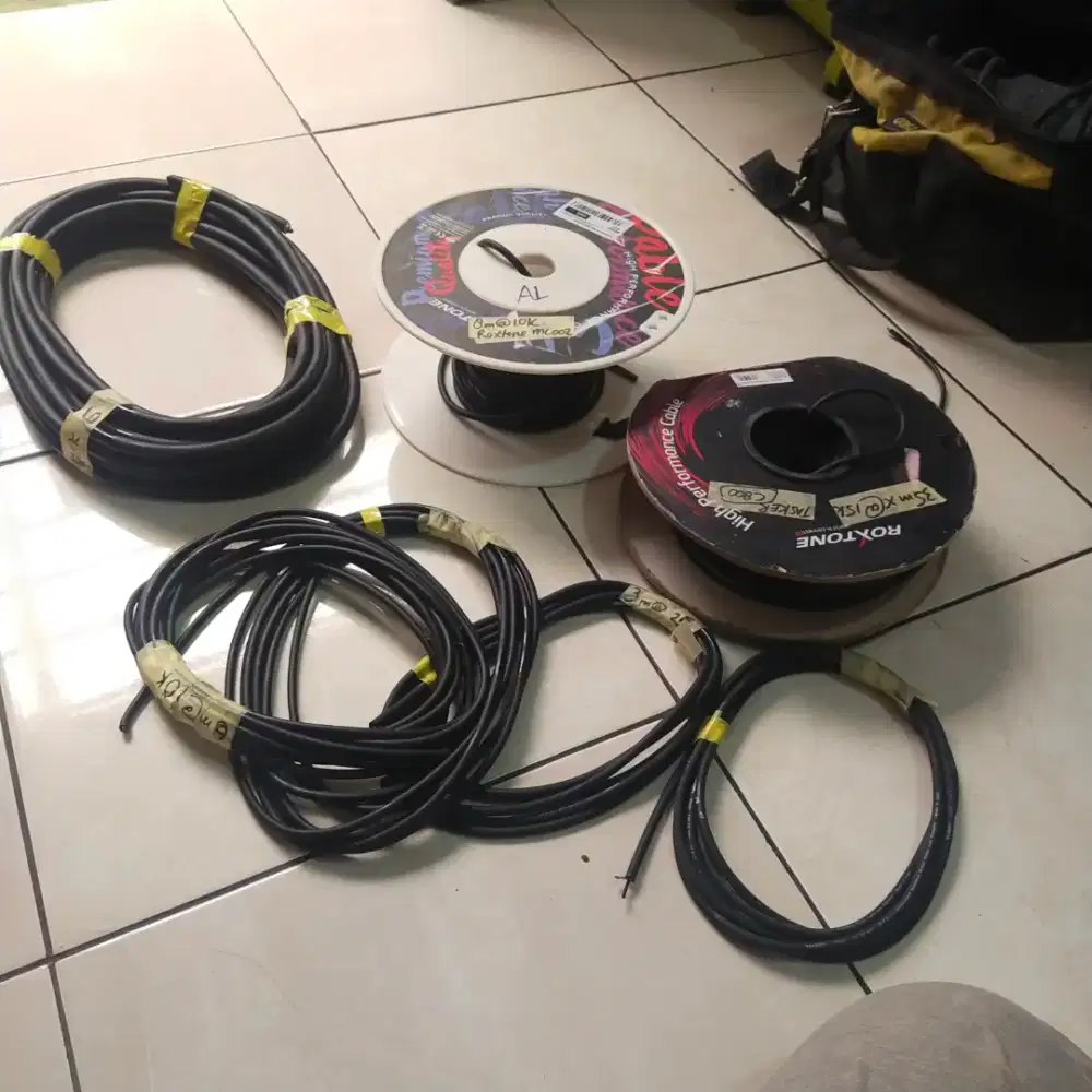 SILAHKAN NEGO Kabel AUDIO sisah projek , detail di deskripsi