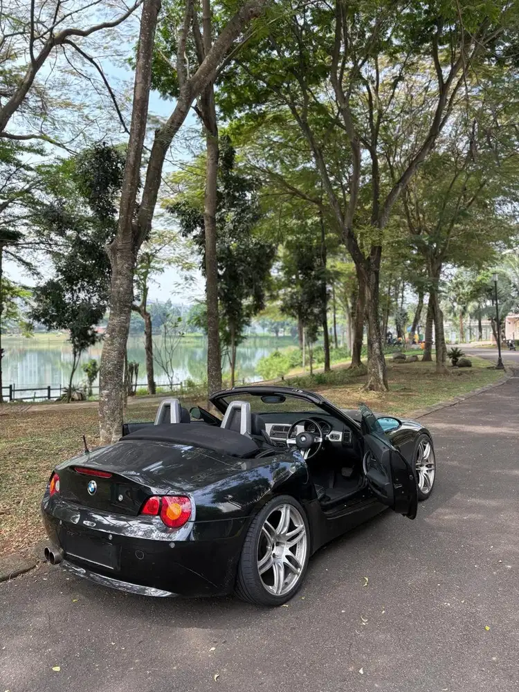 Lagi cari yg mau lanjutin ngerawat BMW Z4 2005