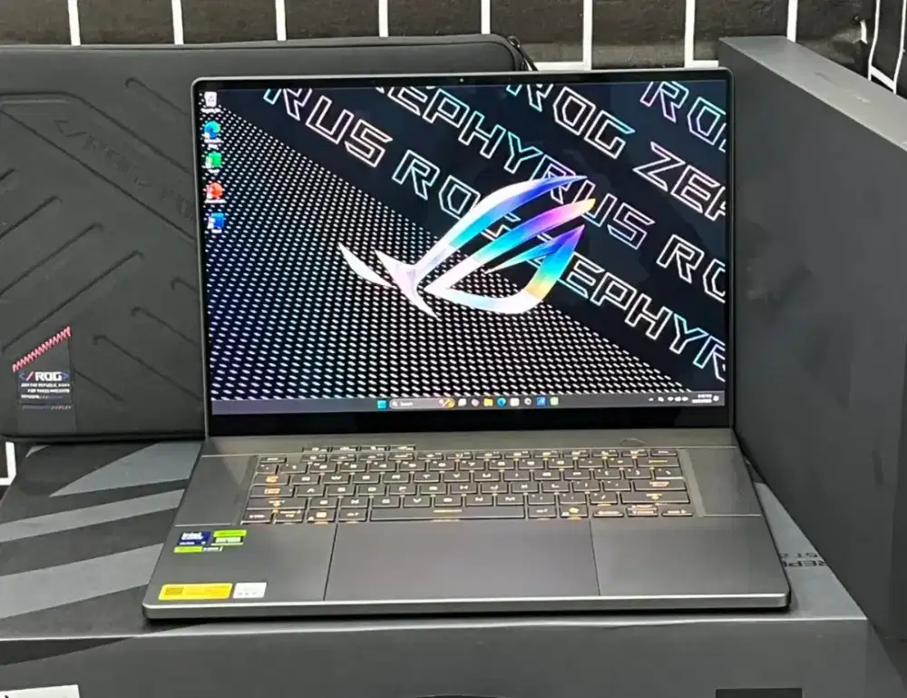 Asus ROG Zephyrus GU605C Intel core ULTRA 9-285H/32GB 1TB Nvme Gen 4