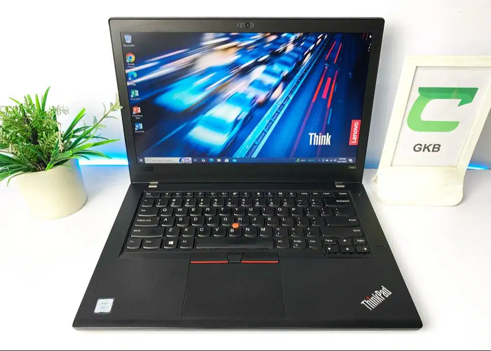 Laptop Lenovo Thinkpad core i5 Ram 8gb Ssd 256gb  cocok kantoran worth