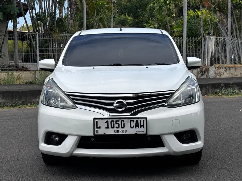 Nissan Grand Livina XV AT 2013 facelift DP 25juta Proses Cepat