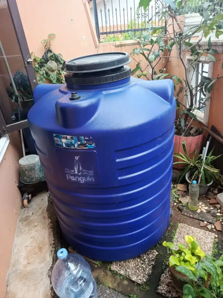 Toren air 1050 Liter Merk Penguin TW 110