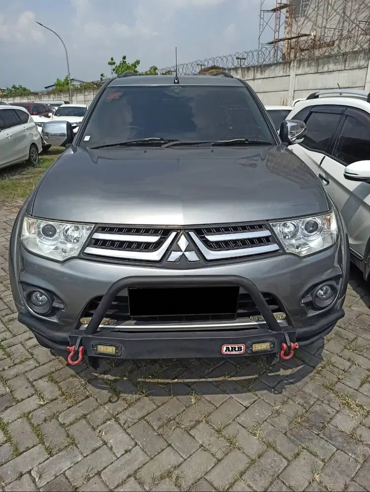 MITSUBISHI PAJERO SPORT EXCEED SOLAR BUKAN BENSIN 2014 MODEL 2015