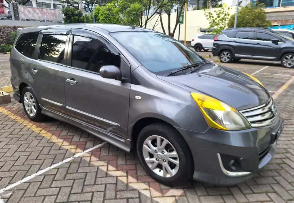 Nissan Grand Livina 1.5XV (HWS style) 2012