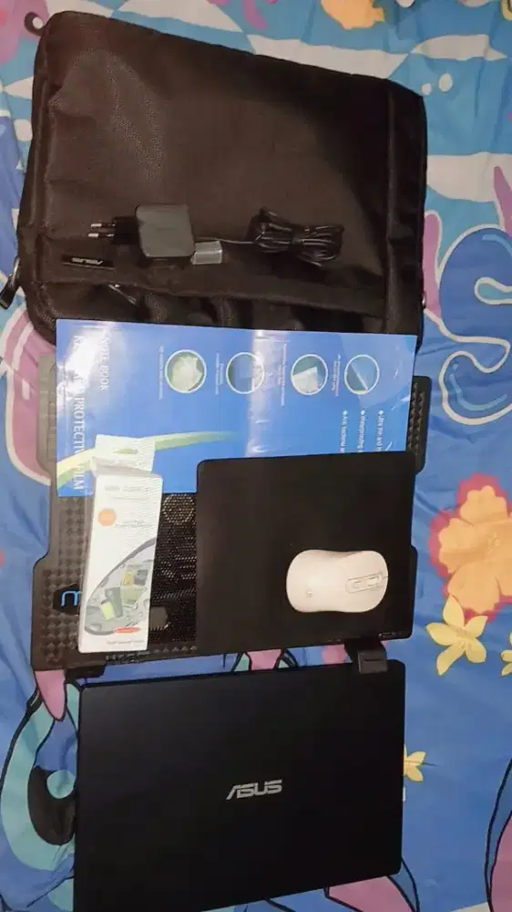 Leptop asus E410 K ram 8/512