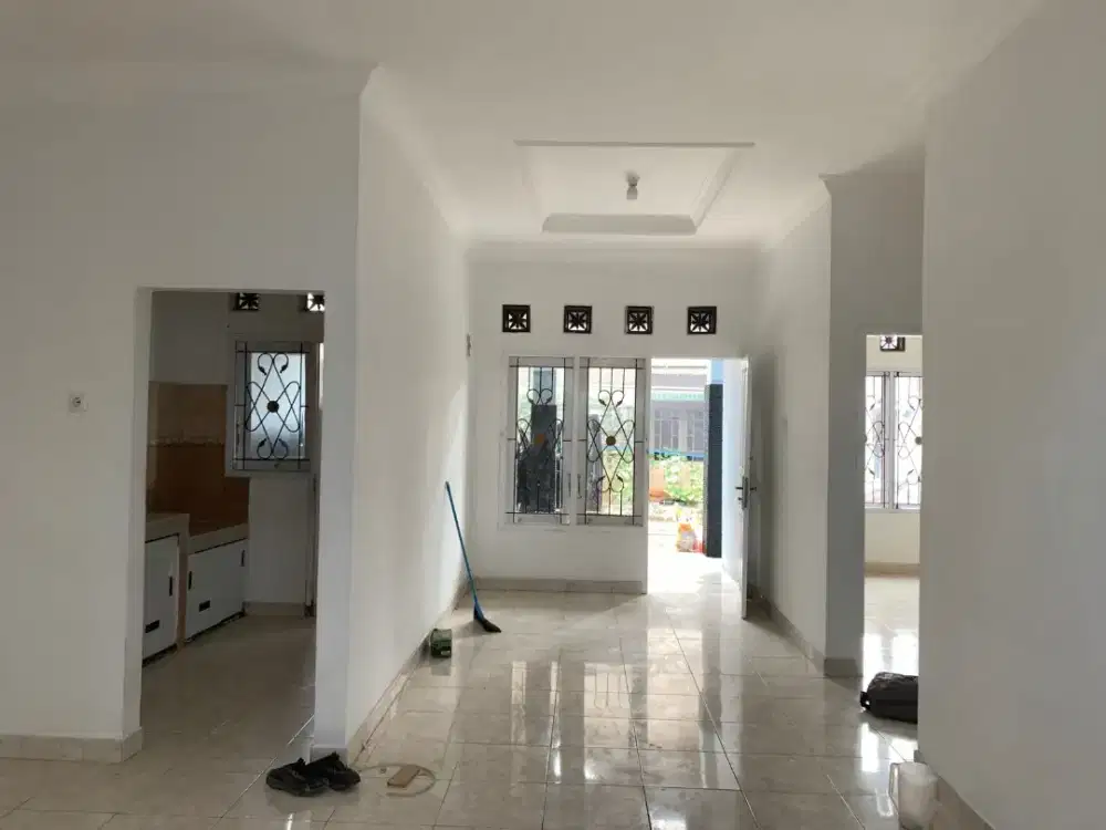 Disewakan Rumah Sdh Renov dan Siap huni untuk 1 tahun