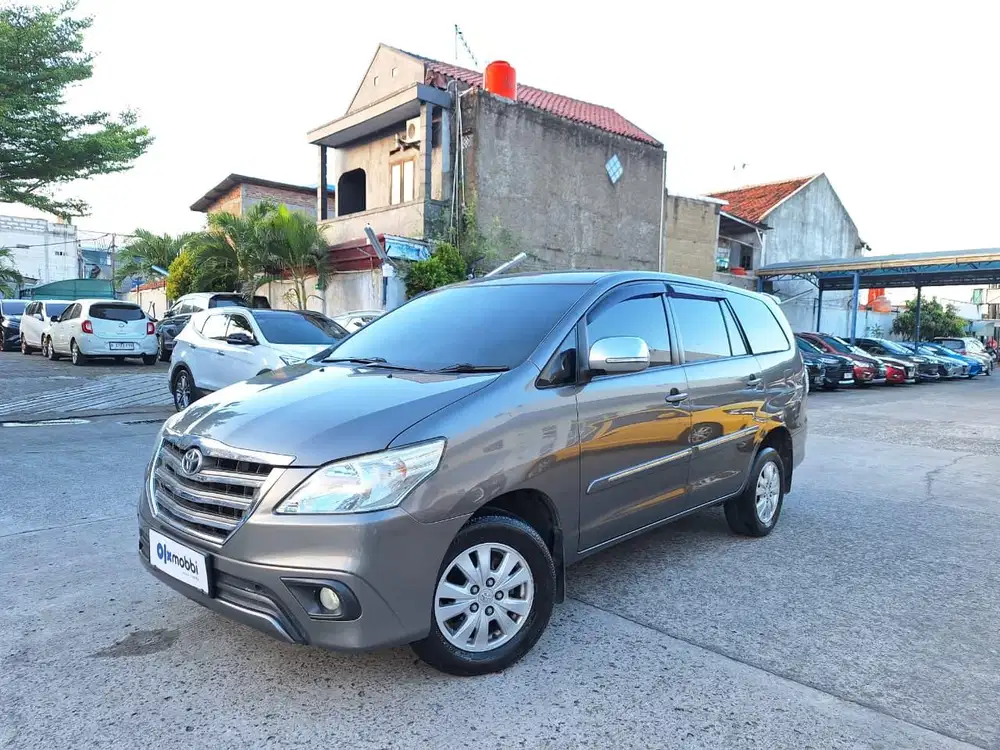 DP MURAH - Toyota Kijang Innova 2.0 New G Bensin-AT 2014