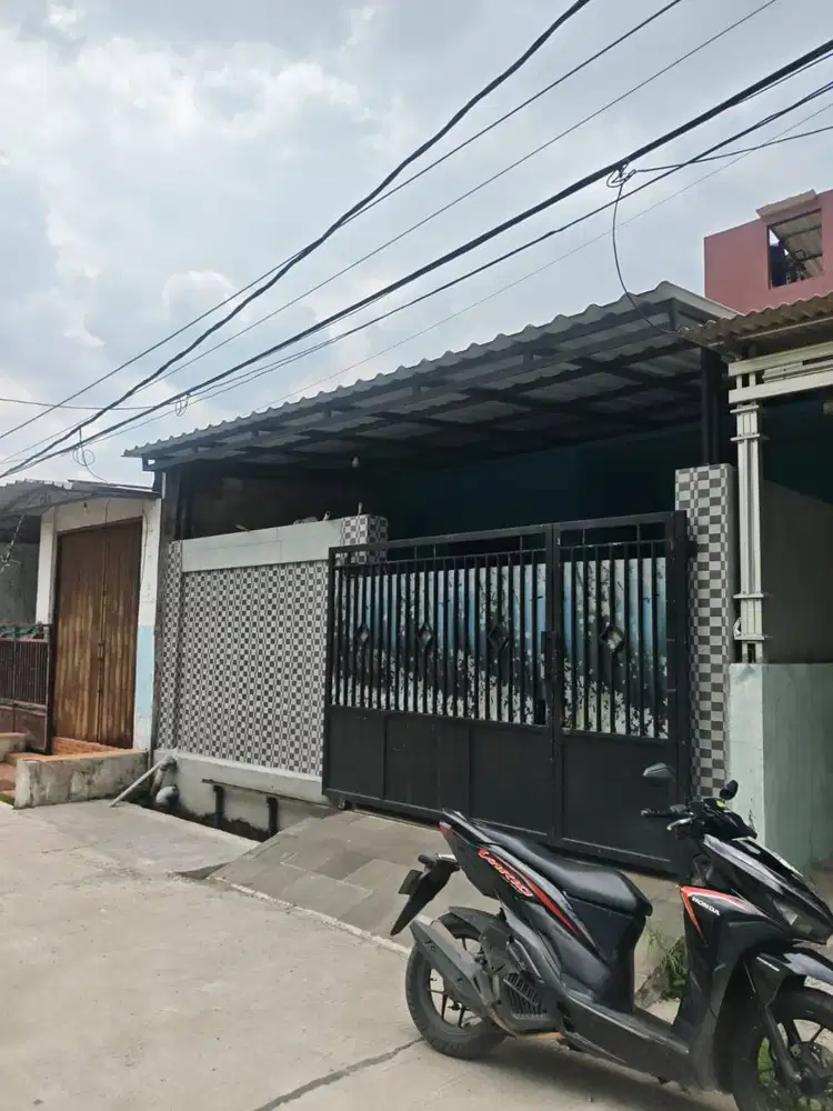 Dijual Rumah Siap Huni & Full Renovasi di Taman Walet, Grand Batavia