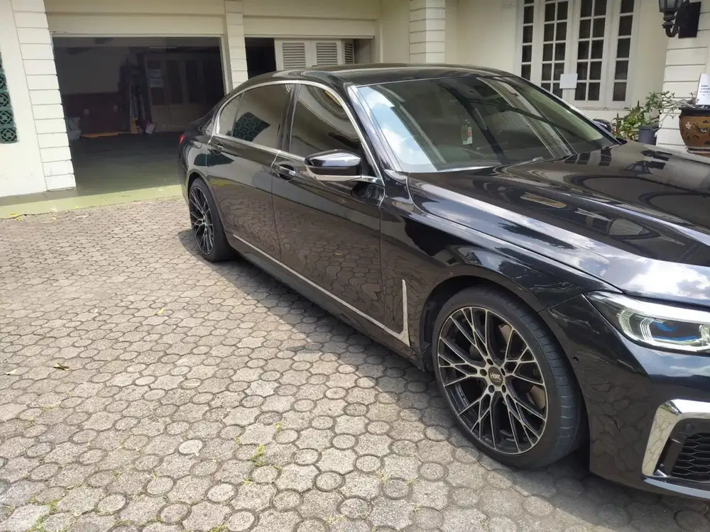 BMW 740Li 2017 Bensin