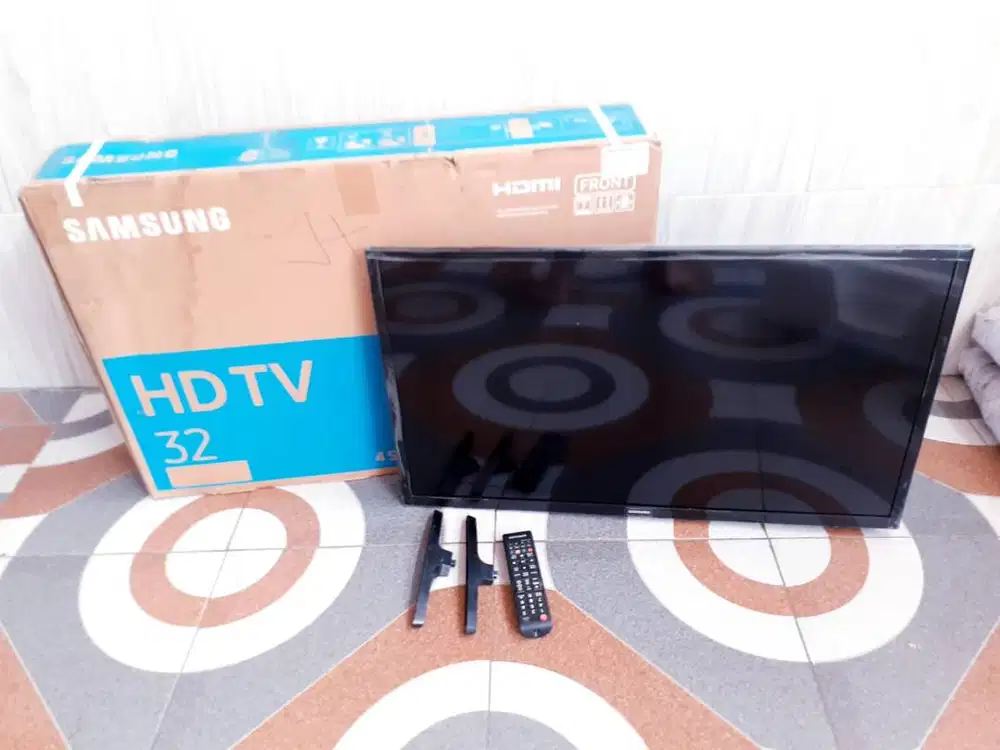 TV LED SAMSUNG 32IN DIGITAL TV KONDISI NORMAL GARANSI 1BULAN