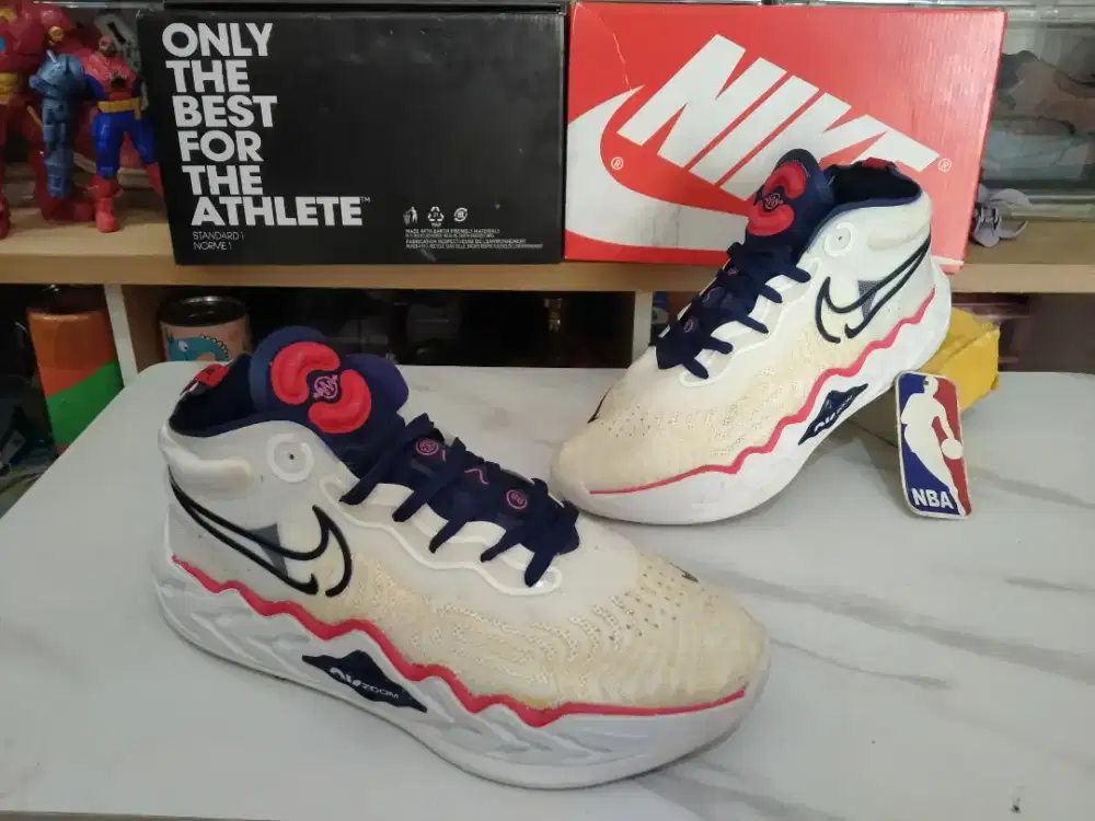 Sepatu Basket Nike Air Zoom GT Run size 46