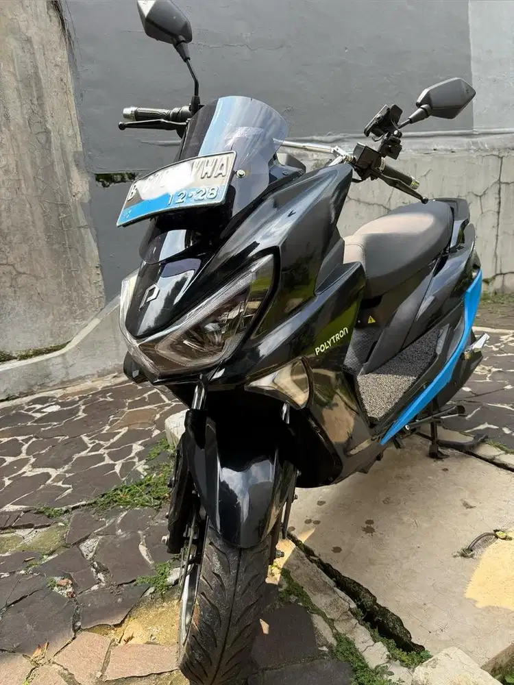 Polytron Fox R Low Mileage 2023 Hitam