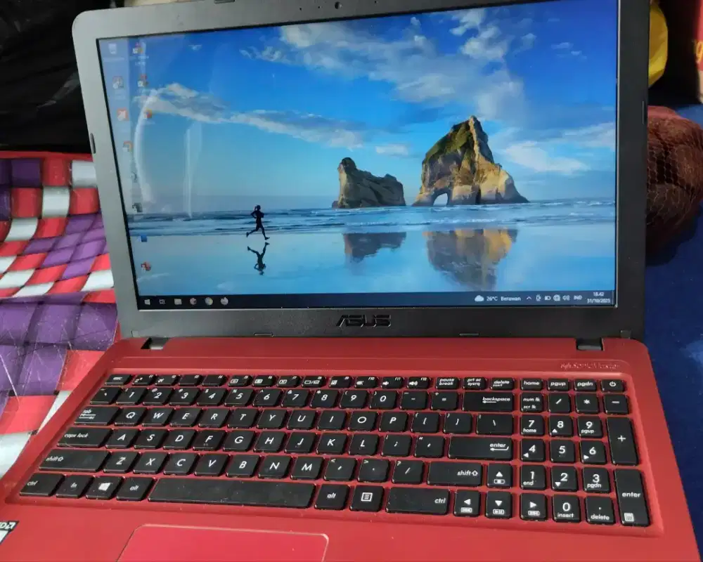 Mau jual laptop Asus vivo book x4415A