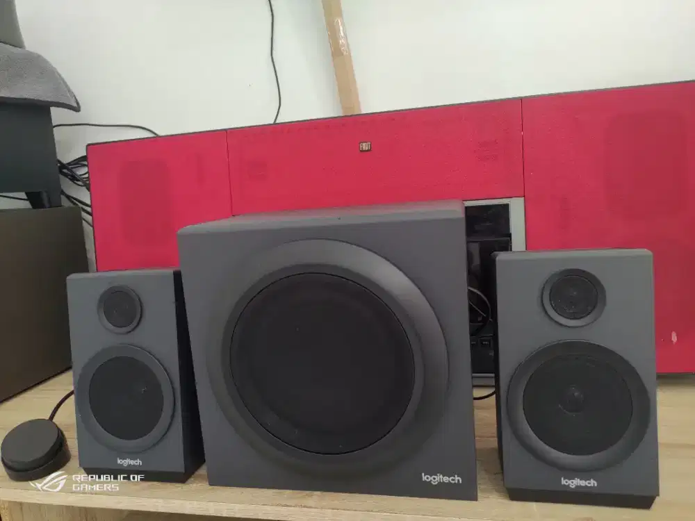 Speaker Logitech Z333 build up USA