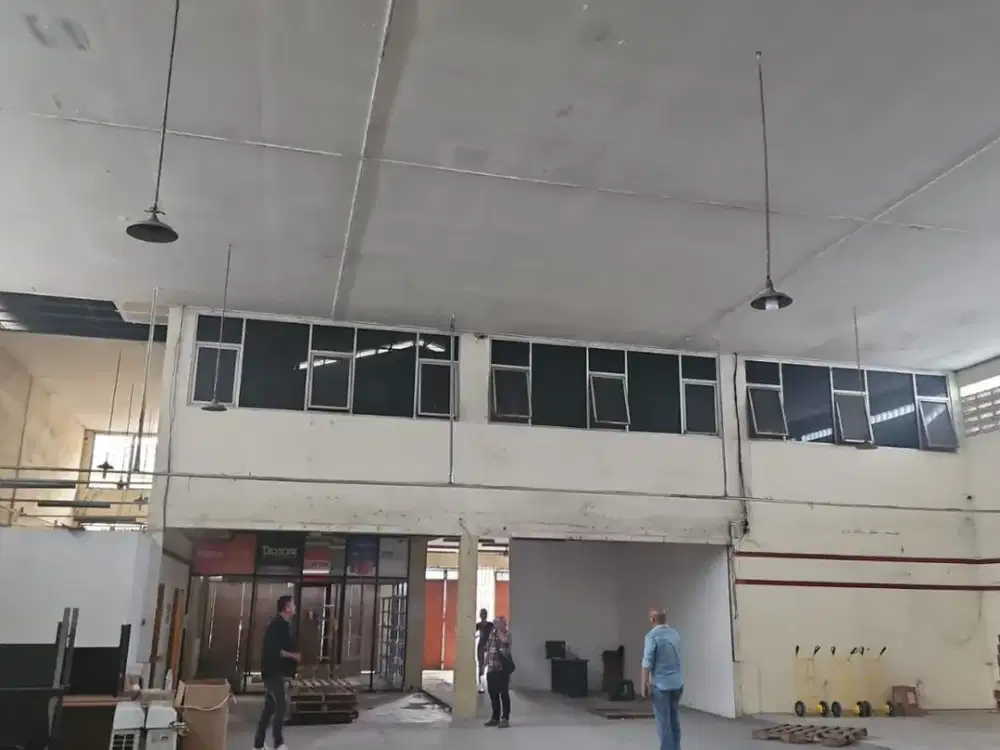 Disewakan Cepat Gudang & Tempat Usaha Lokasi Sangat Strategis di Petukangan Raya Cileduk Jakarta Selatan