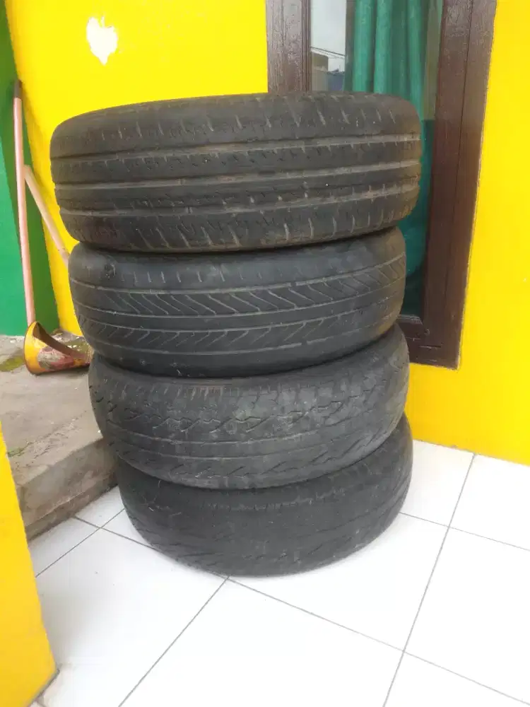 Ban mobil Tubeless 185/65 R15 88H