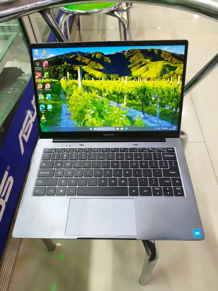 Advan Tbook Intel N100 Ram 4gb ssd 128gb intel uhd graphics