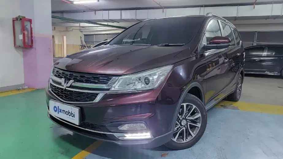 DP Rendah  8JT Wuling Cortez 1.5 CT Lux Bensin-AT 2020 Merah