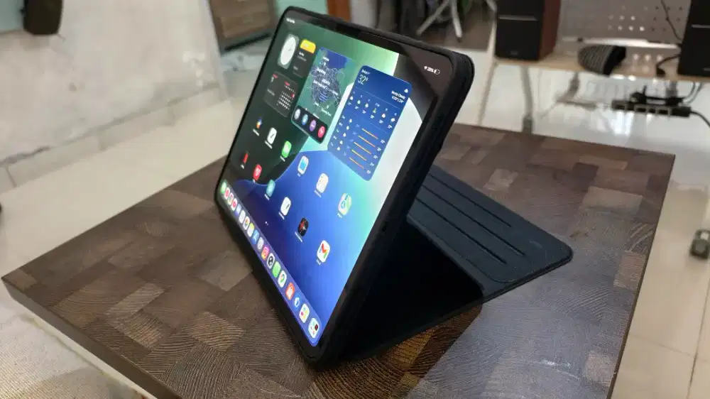 ESR Shift Magnetic Case iPad Pro 13 2024 Case Casing iPad TPU