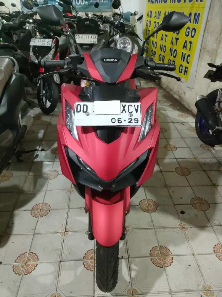 Honda vario 160 cbs iss