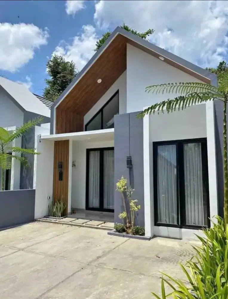 Rumah dekat stasiun KRL Depok