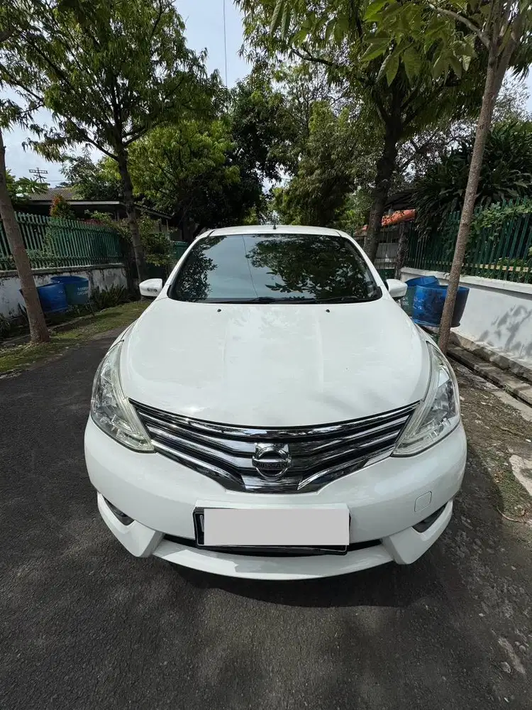 Grand Livina XV MT 2014