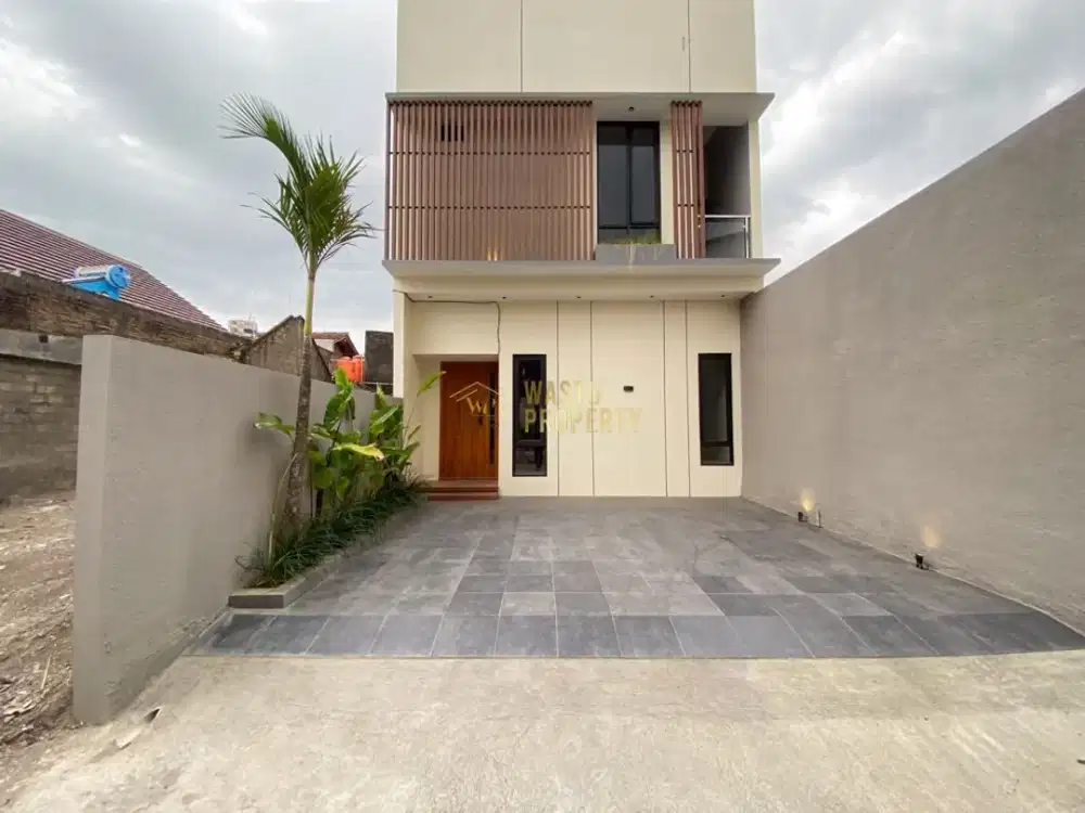 RUMAH BARU DESAIN MODERN DEKAT STADION MAGUWOHARJO SLEMAN