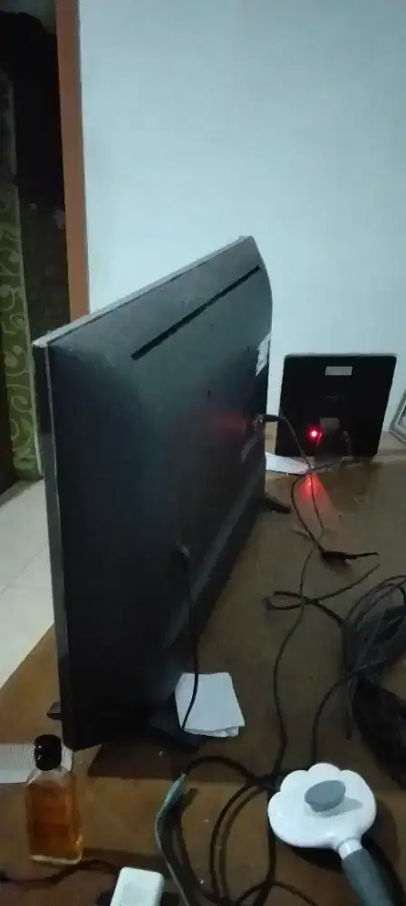 TV- LG 32 inc like new