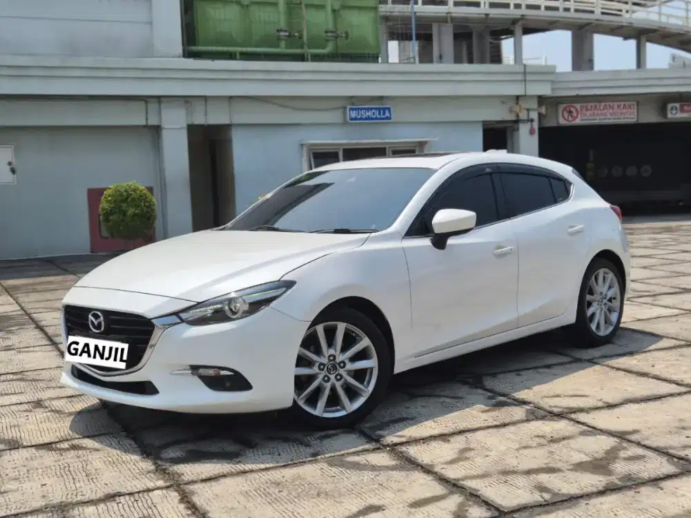 (Km 50rb) Joss Mazda 3 Hatchback AT 2018 Tgn1 Muluz Bisa DP 35jt